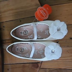 New Girls Size 10 White Dress Shoes